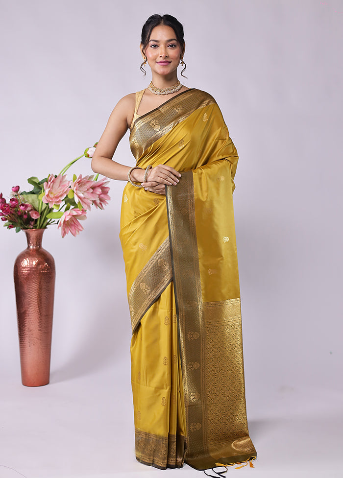 Green Kanjivaram Silk Saree With Blouse Piece