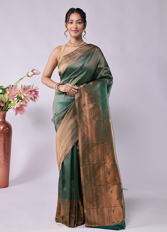 Grey Handloom Kanjivaram Pure Silk Saree With Blouse Piece