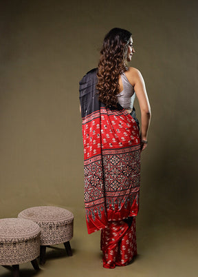 Black Modal Silk Saree With Blouse Piece