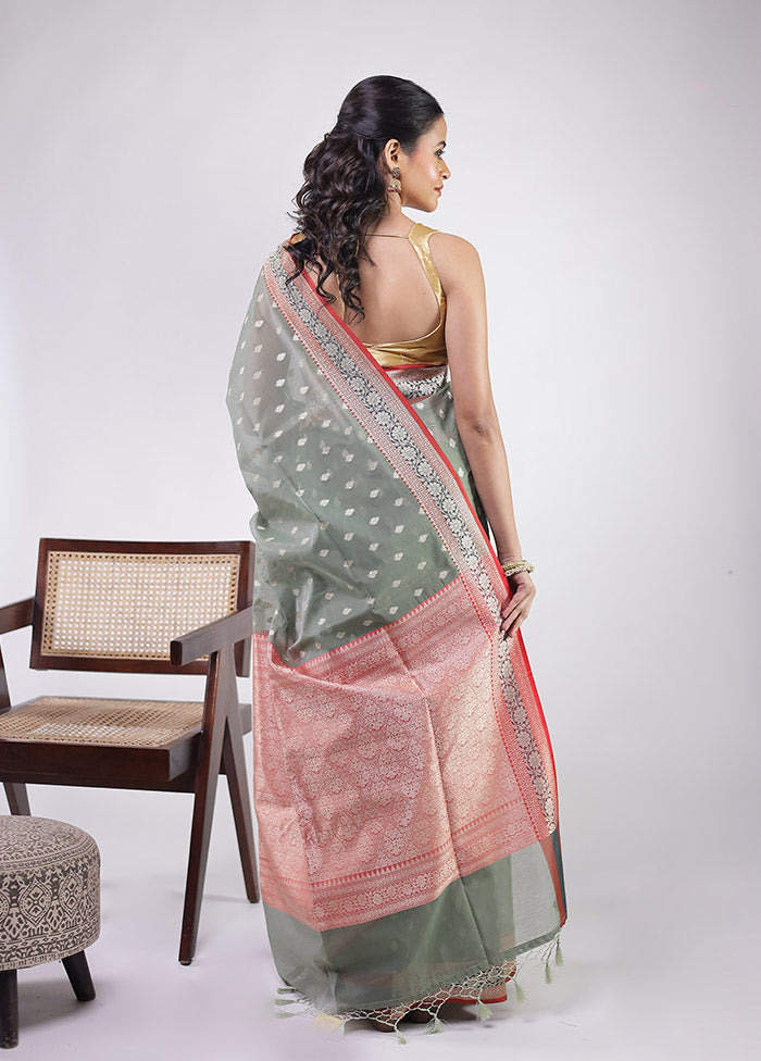 Grey Kora Silk Saree With Blouse Piece