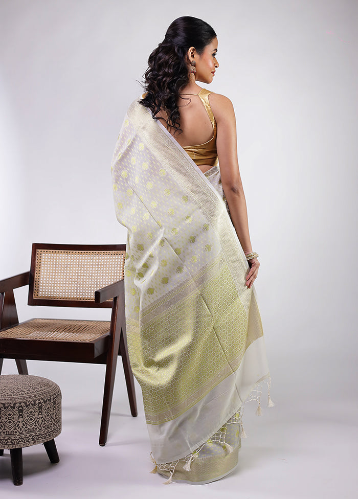 White Kora Silk Saree With Blouse Piece