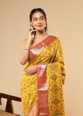 Yellow Dupion Silk Saree With Blouse Piece