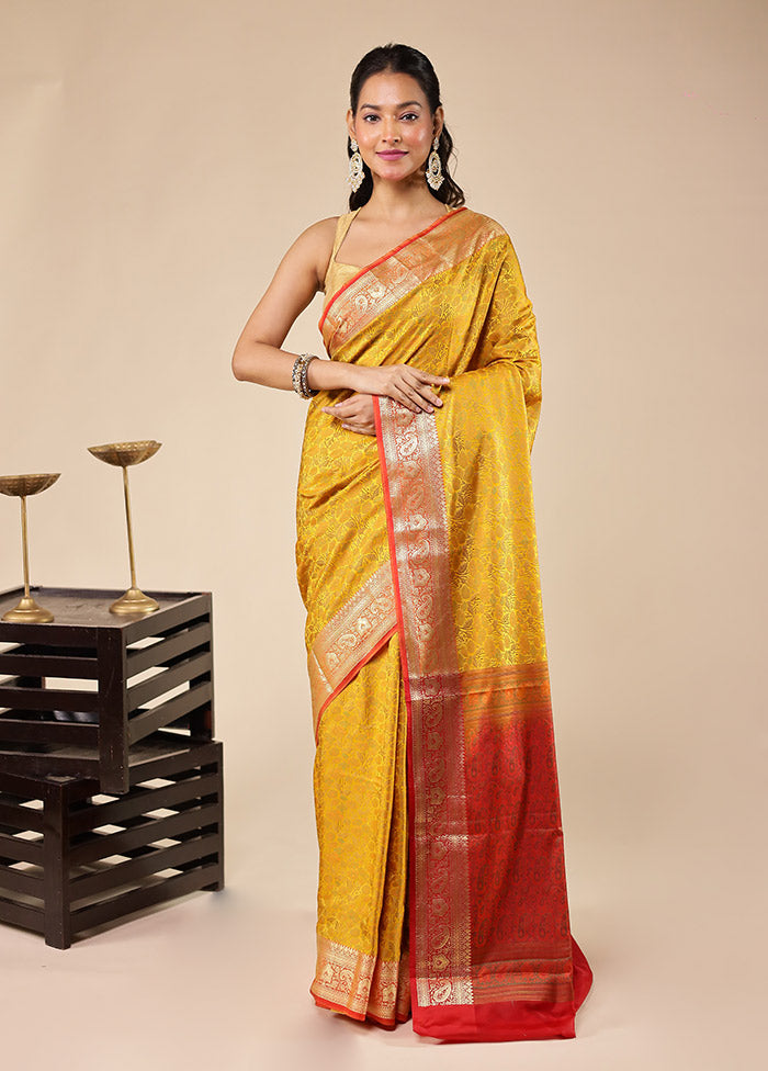 Yellow Jamewar Silk Saree With Blouse Piece