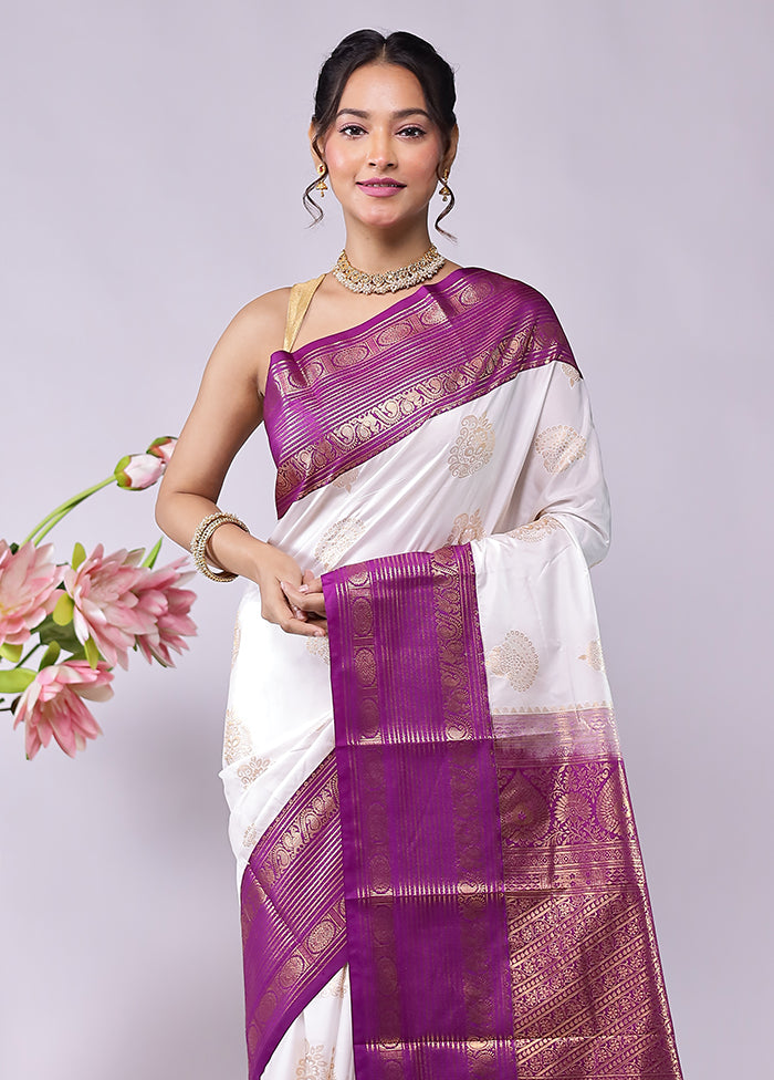 White Kanjivaram Silk Saree With Blouse Piece