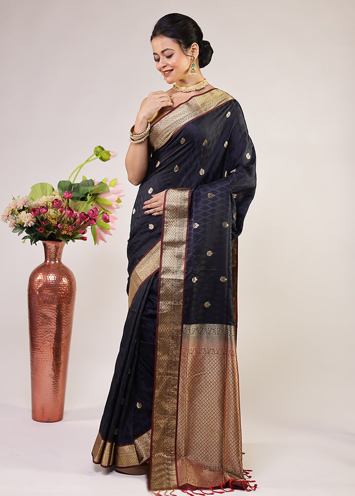 Black Kanjivaram Silk Saree With Blouse Piece