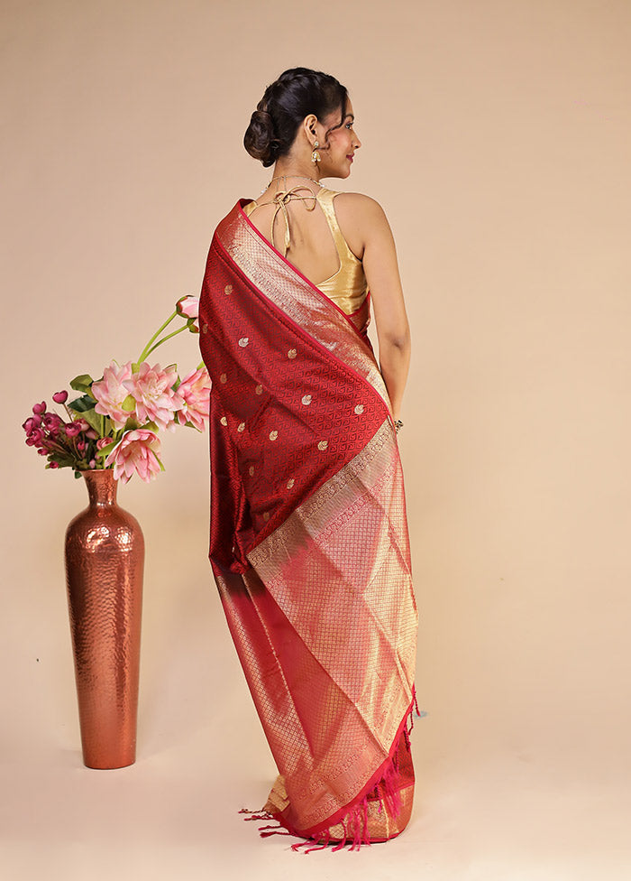 Red Kanjivaram Silk Saree With Blouse Piece