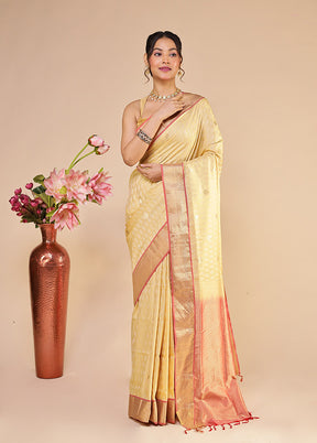 Cream Kanjivaram Silk Saree With Blouse Piece