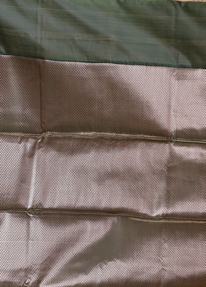 Green Dupion Silk Saree With Blouse Piece