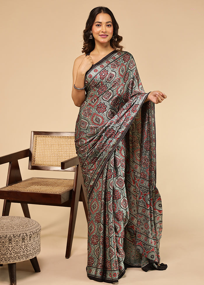 Blue Printed Silk Saree Without Blouse Piece