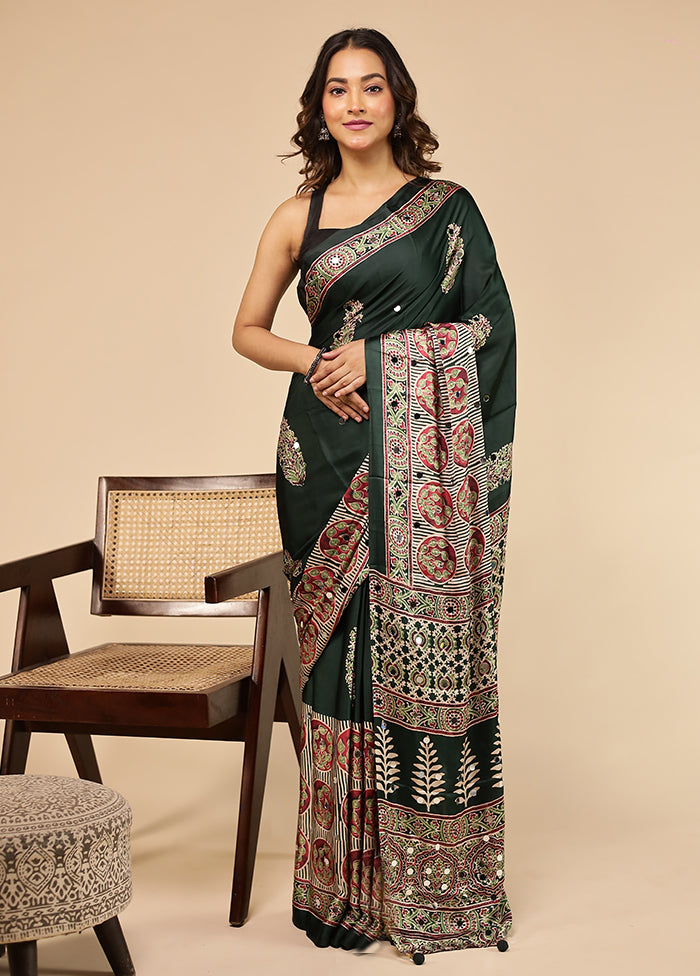 Green Printed Silk Saree Without Blouse Piece