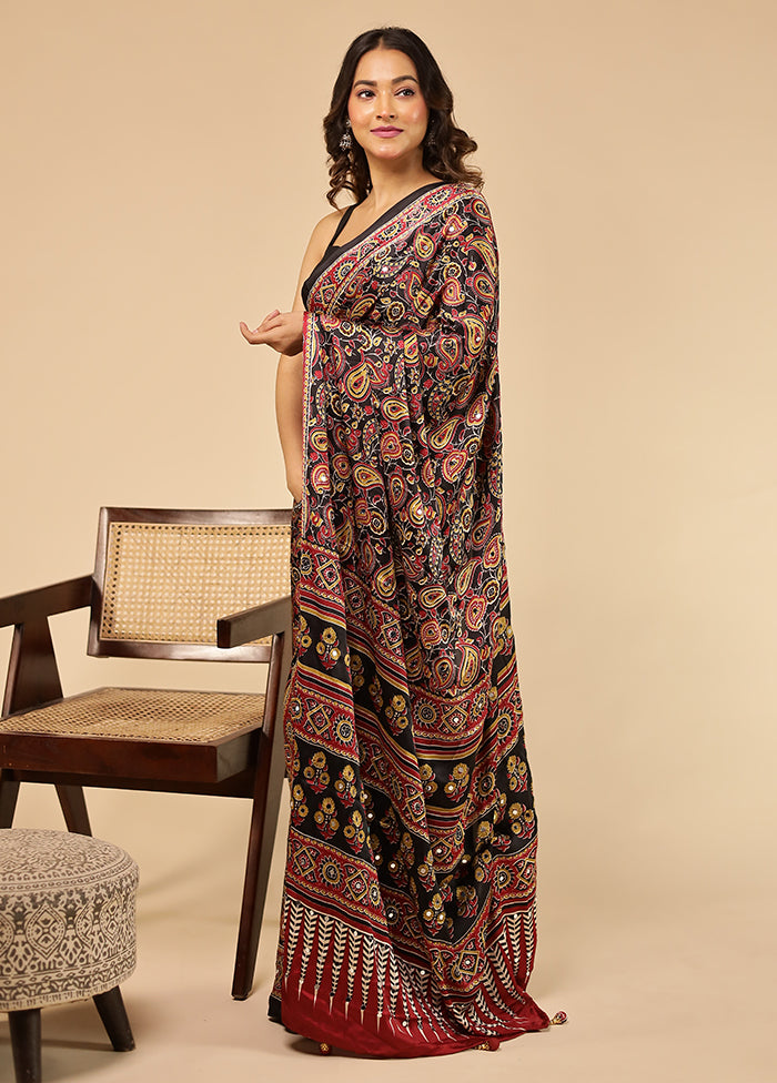 Black Printed Silk Saree With Blouse Piece