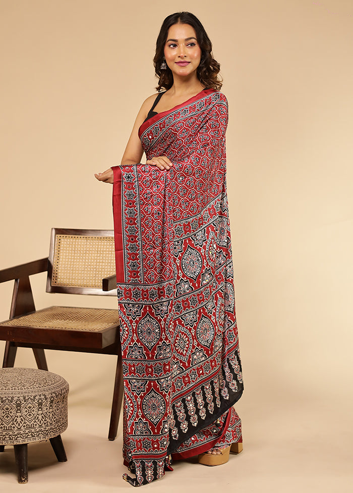 Red Printed Silk Saree Without Blouse Piece