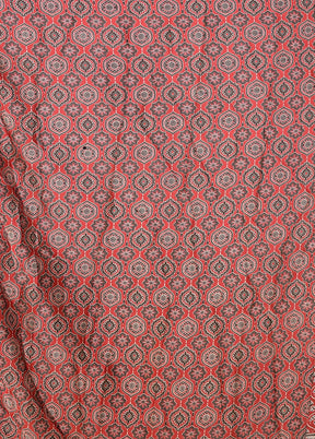 Multicolor Printed Silk Saree With Blouse Piece
