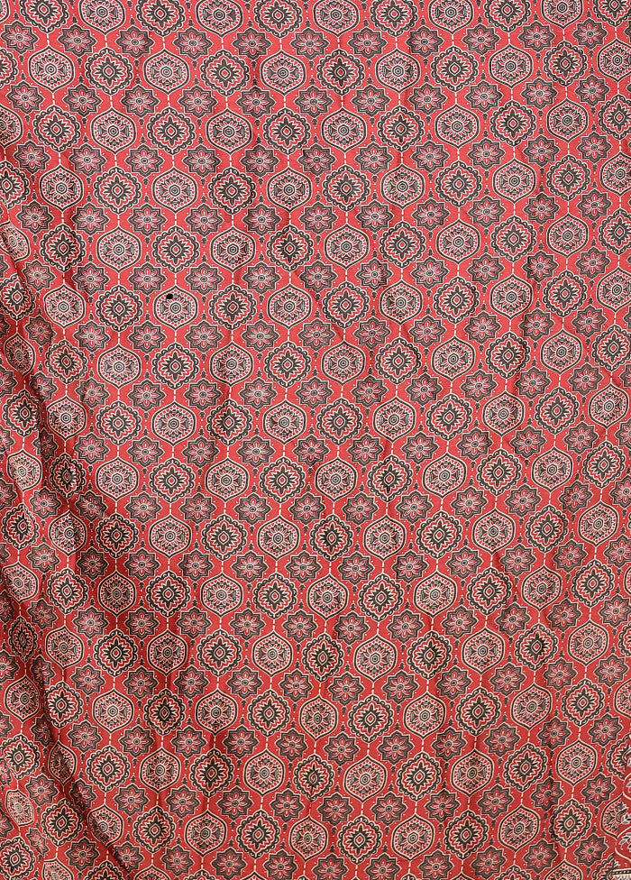 Multicolor Printed Silk Saree With Blouse Piece