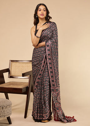 Black Printed Silk Saree With Blouse Piece