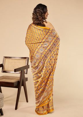 Cream Printed Silk Saree With Blouse Piece