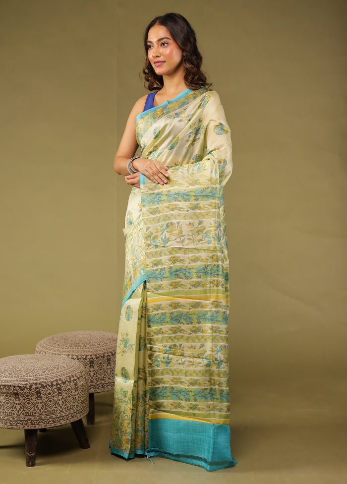 Cream Printed Pure Silk Saree With Blouse Piece