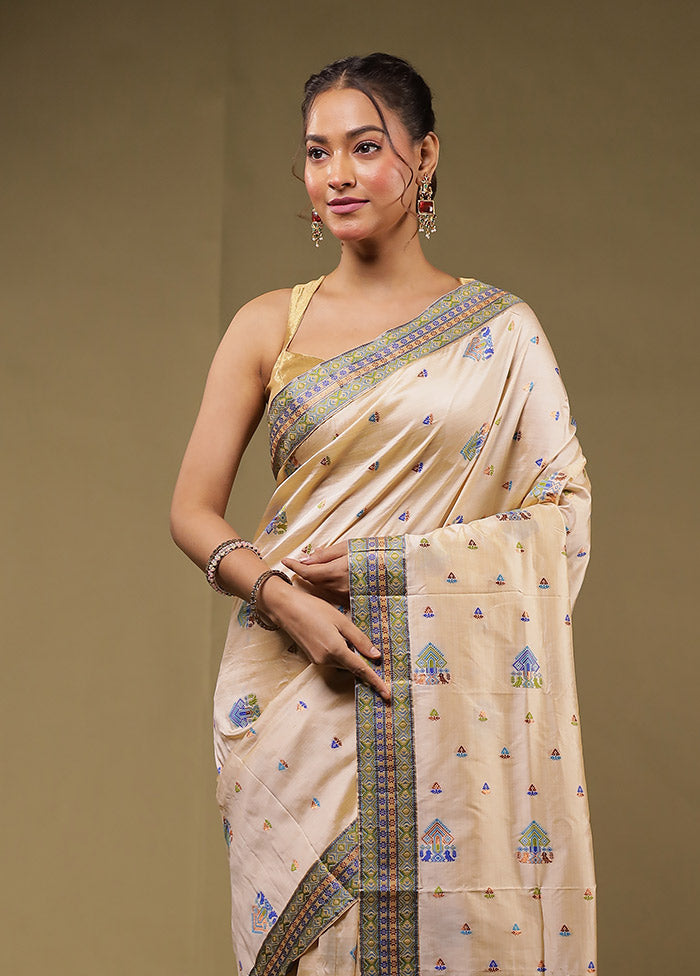 Cream Assam Silk Saree With Blouse Piece