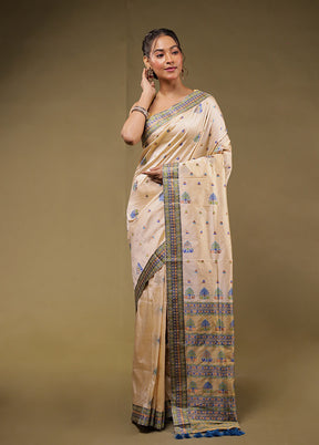 Cream Assam Silk Saree With Blouse Piece