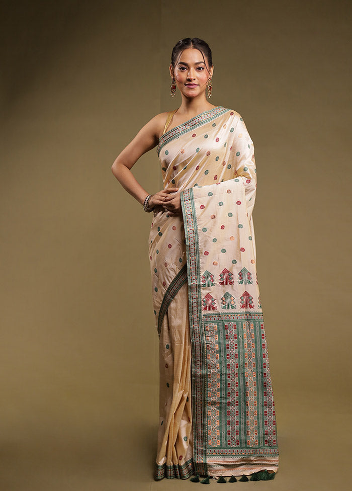 Cream Assam Silk Saree With Blouse Piece