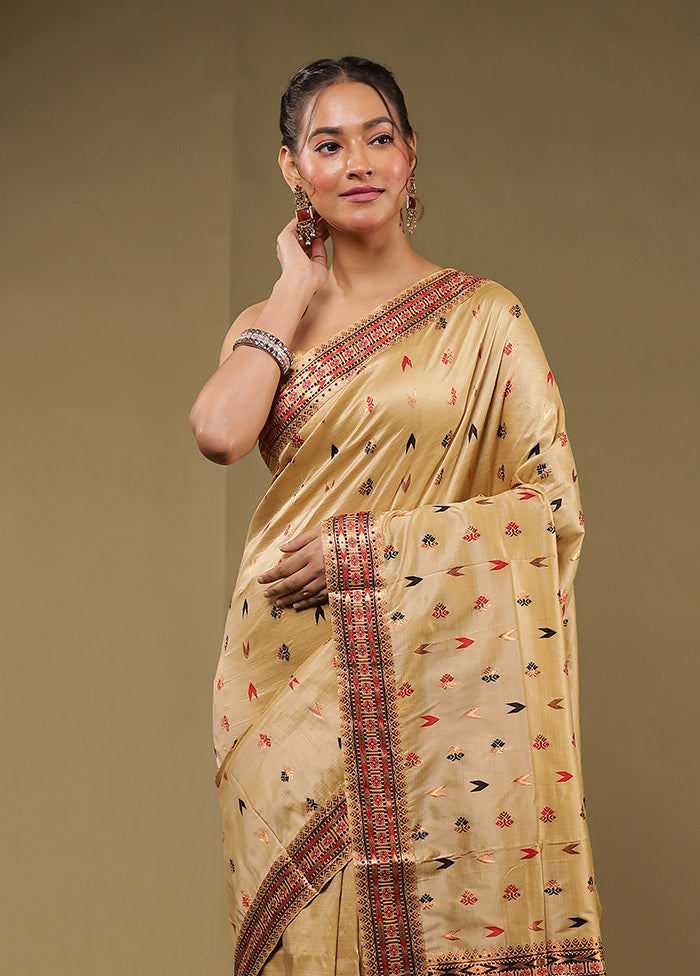 Cream Assam Silk Saree With Blouse Piece