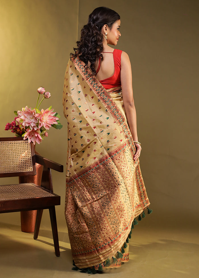 Cream Assam Silk Saree With Blouse Piece