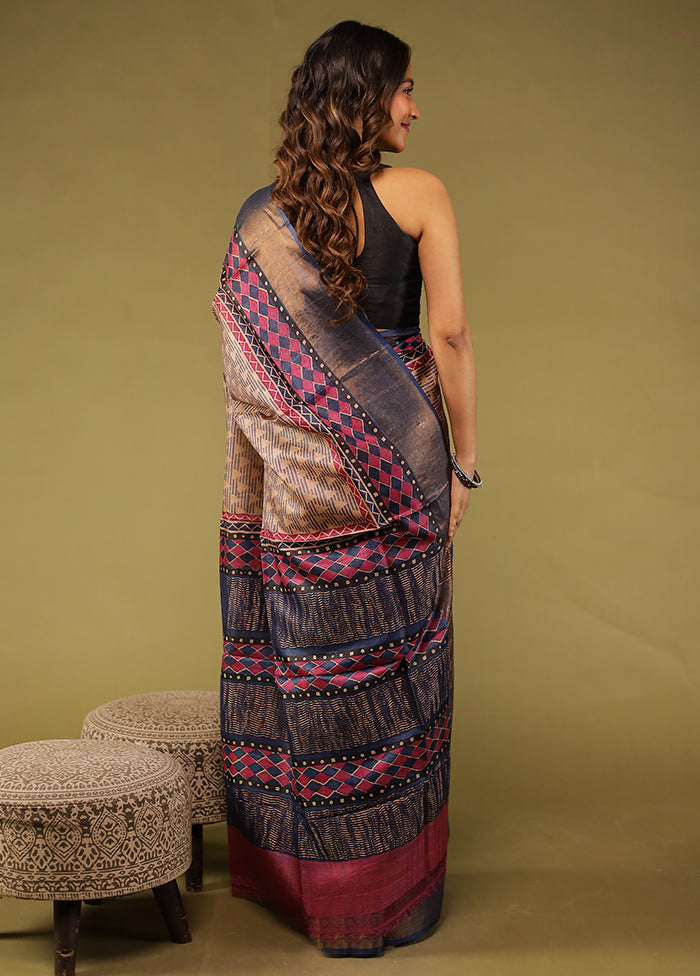Cream Handloom Tussar Pure Silk Saree With Blouse Piece