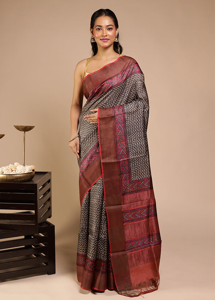 Cream Handloom Tussar Pure Silk Saree With Blouse Piece