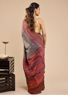 Maroon Handloom Tussar Pure Silk Saree With Blouse Piece