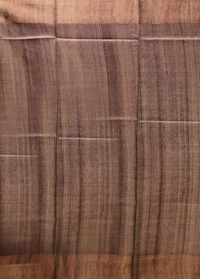 Cream Handloom Tussar Pure Silk Saree With Blouse Piece