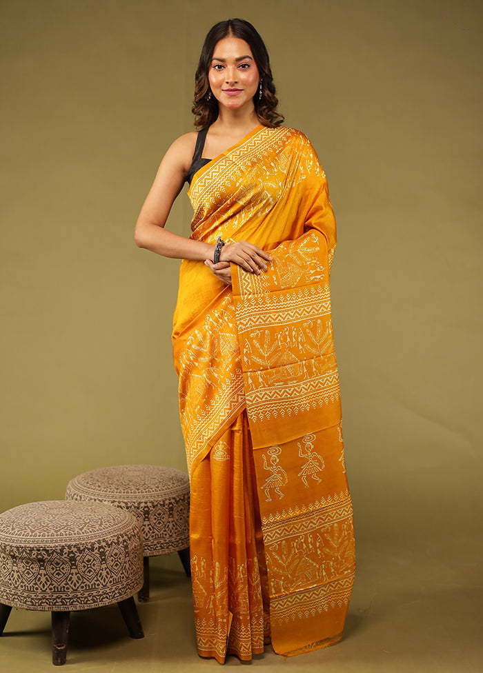 Yellow Printed Pure Silk Saree With Blouse Piece