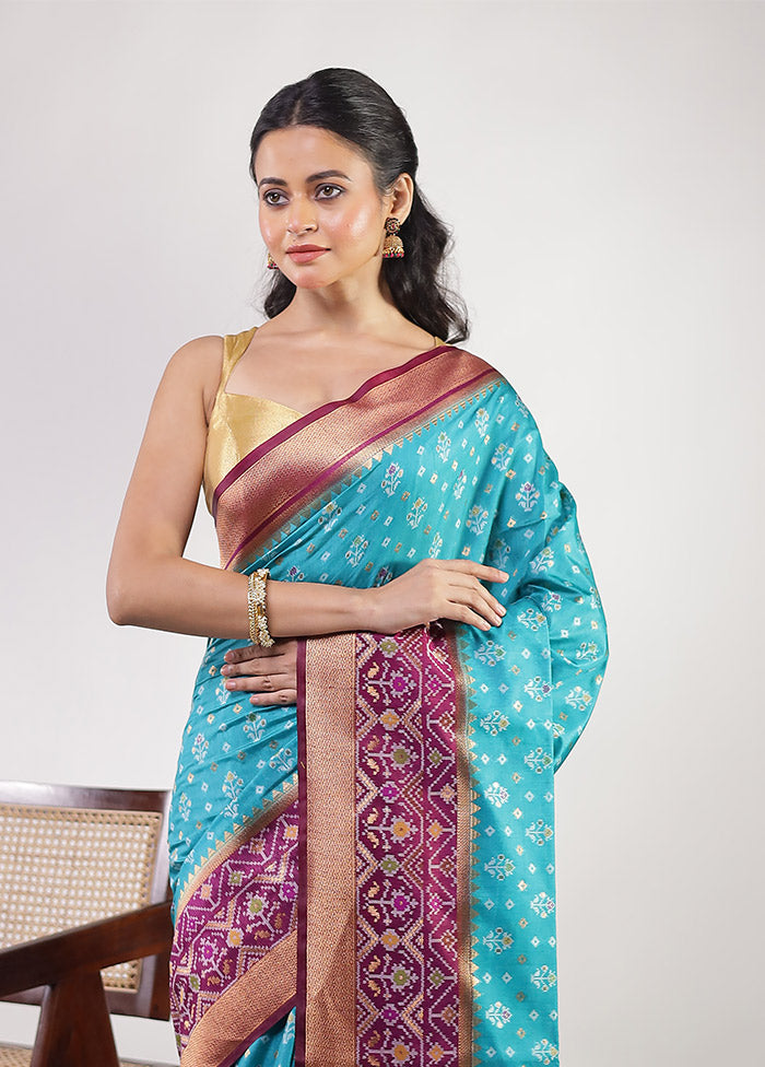 Green Dupion Silk Saree With Blouse Piece