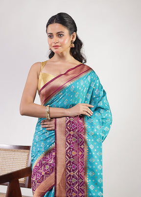 Green Dupion Silk Saree With Blouse Piece