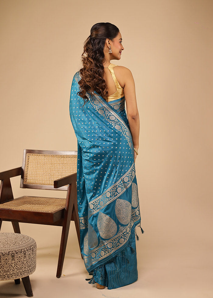 Green Dupion Silk Saree With Blouse Piece