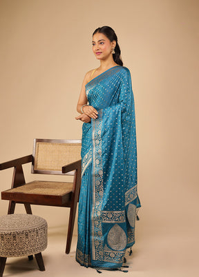 Green Dupion Silk Saree With Blouse Piece