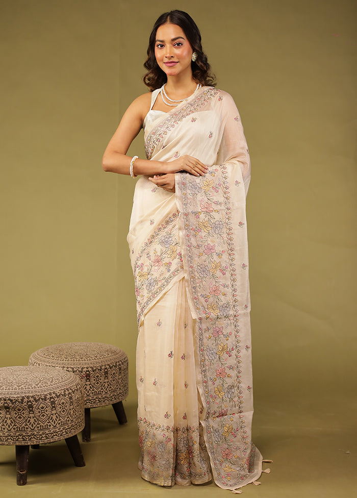 Cream Pure Cotton Saree With Blouse Piece