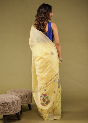 Yellow Cotton Saree With Blouse Piece
