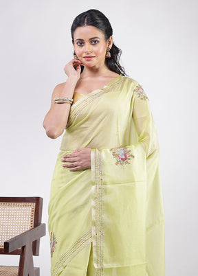 Green Pure Cotton Saree With Blouse Piece
