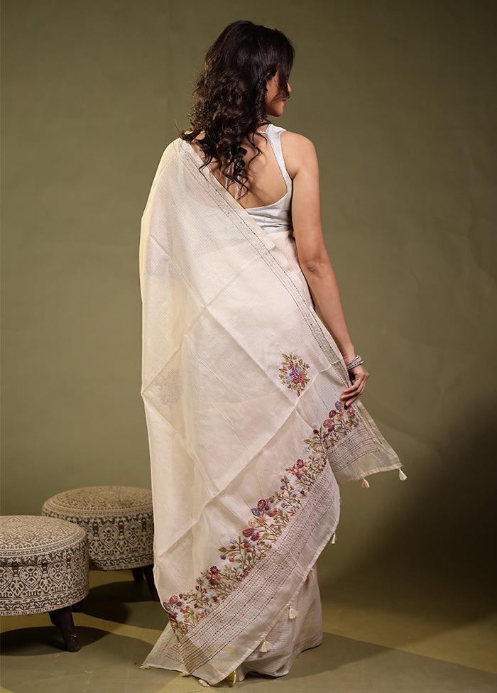 Cream Pure Cotton Saree With Blouse Piece