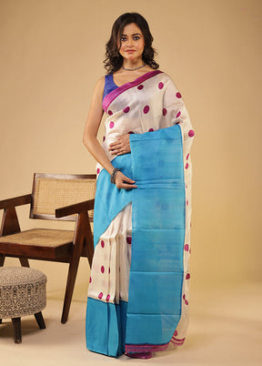 Cream Printed Pure Silk Saree With Blouse Piece