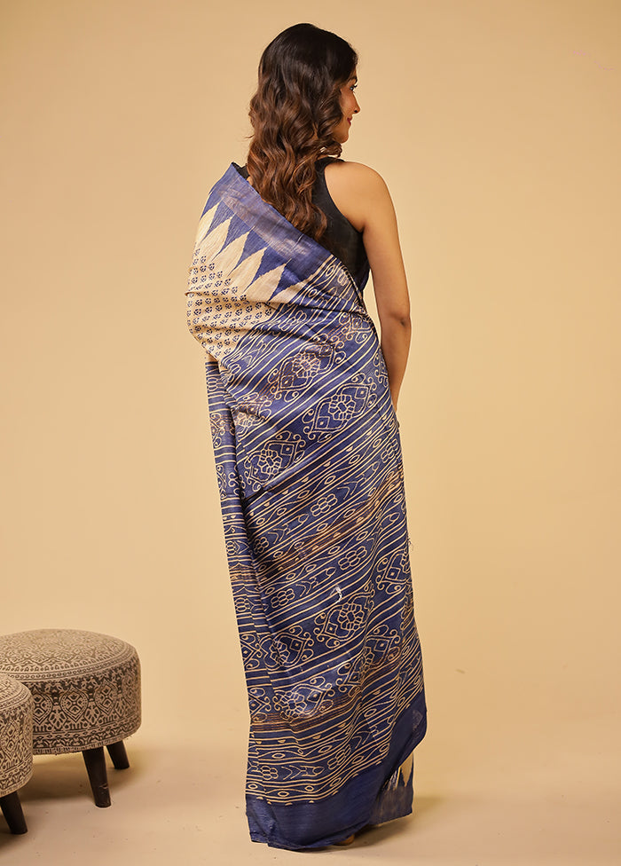 Ashirwad Duo – Red Printed Silk & Cream Tussar Sarees
