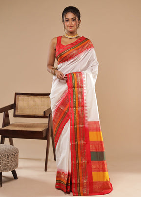 Komal Kiran Duo – White Kanchipuram & Peach Tissue Silk Sarees