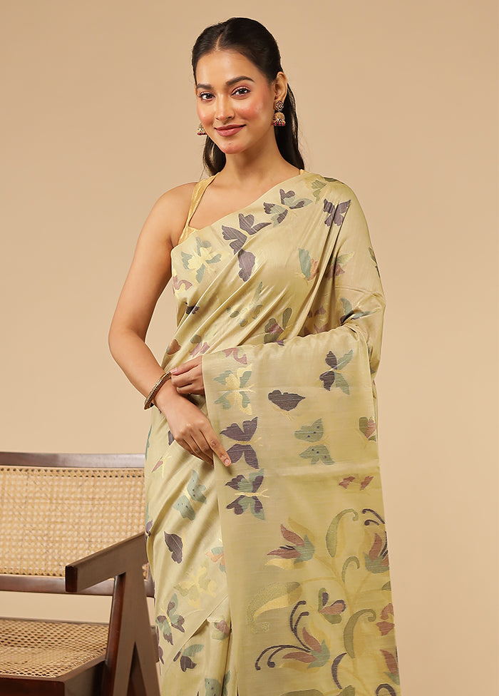 Cream Tussar Silk Saree With Blouse Piece