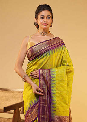 Yellow Gadwal Pure Silk Saree With Blouse Piece