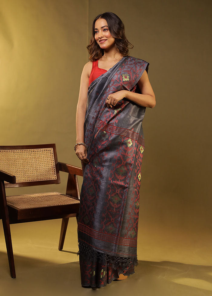 Grey Handloom Tussar Pure Silk Saree With Blouse Piece