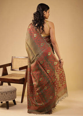 Green Handloom Tussar Pure Silk Saree With Blouse Piece