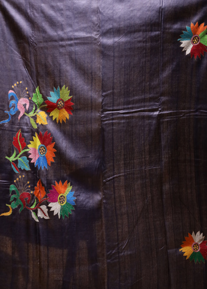 Grey Handloom Kantha Stitch Pure Silk Saree With Blouse Piece