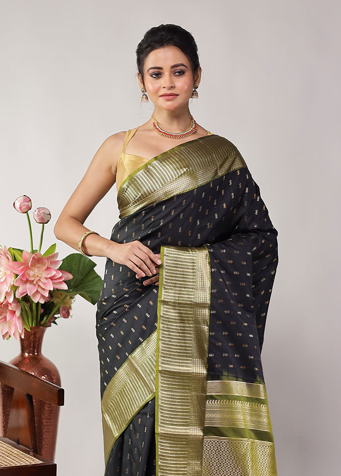 Black Kanjivaram Silk Saree With Blouse Piece