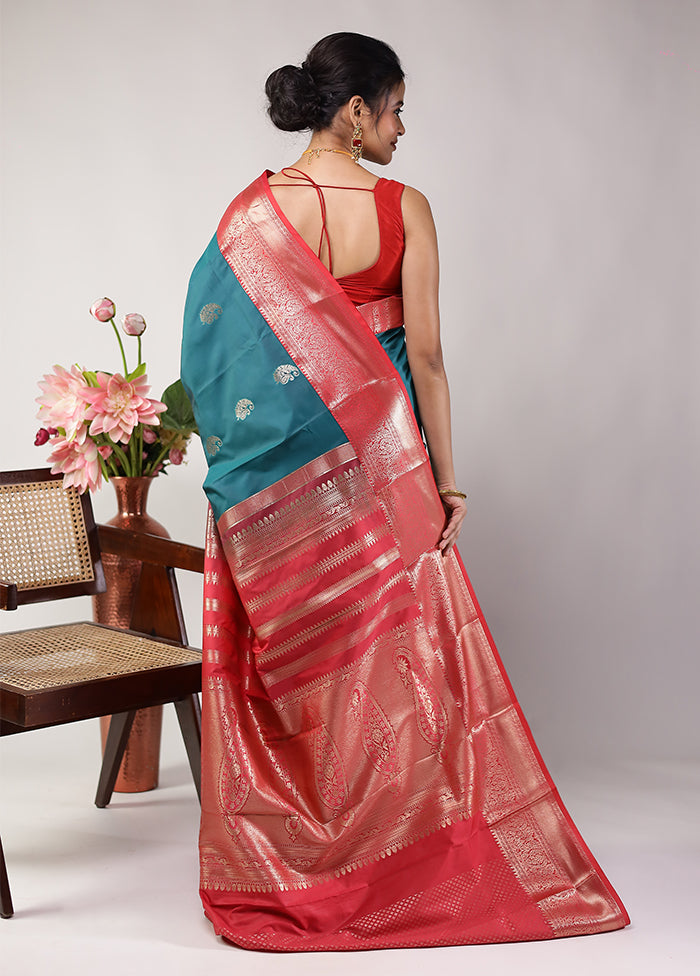 Green Kanjivaram Silk Saree With Blouse Piece