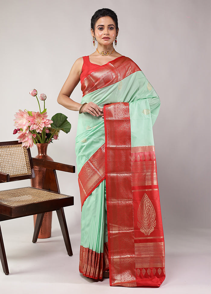 Green Kanjivaram Silk Saree With Blouse Piece
